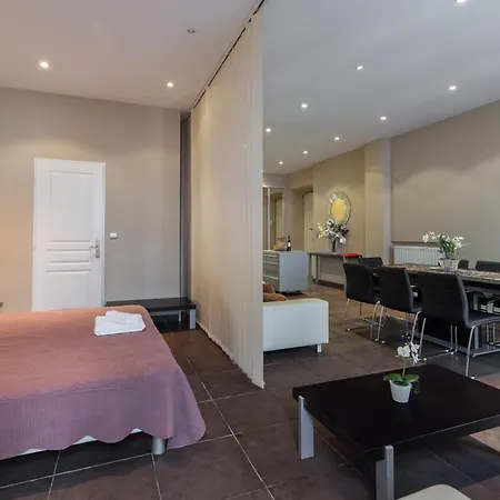 Sleeps 8 Wifi * Cannes